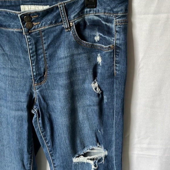 EST. 1946 Denim distressed jeans - Picture 6 of 14